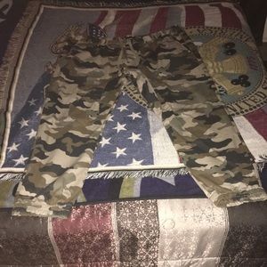 Akademiks jogger pants